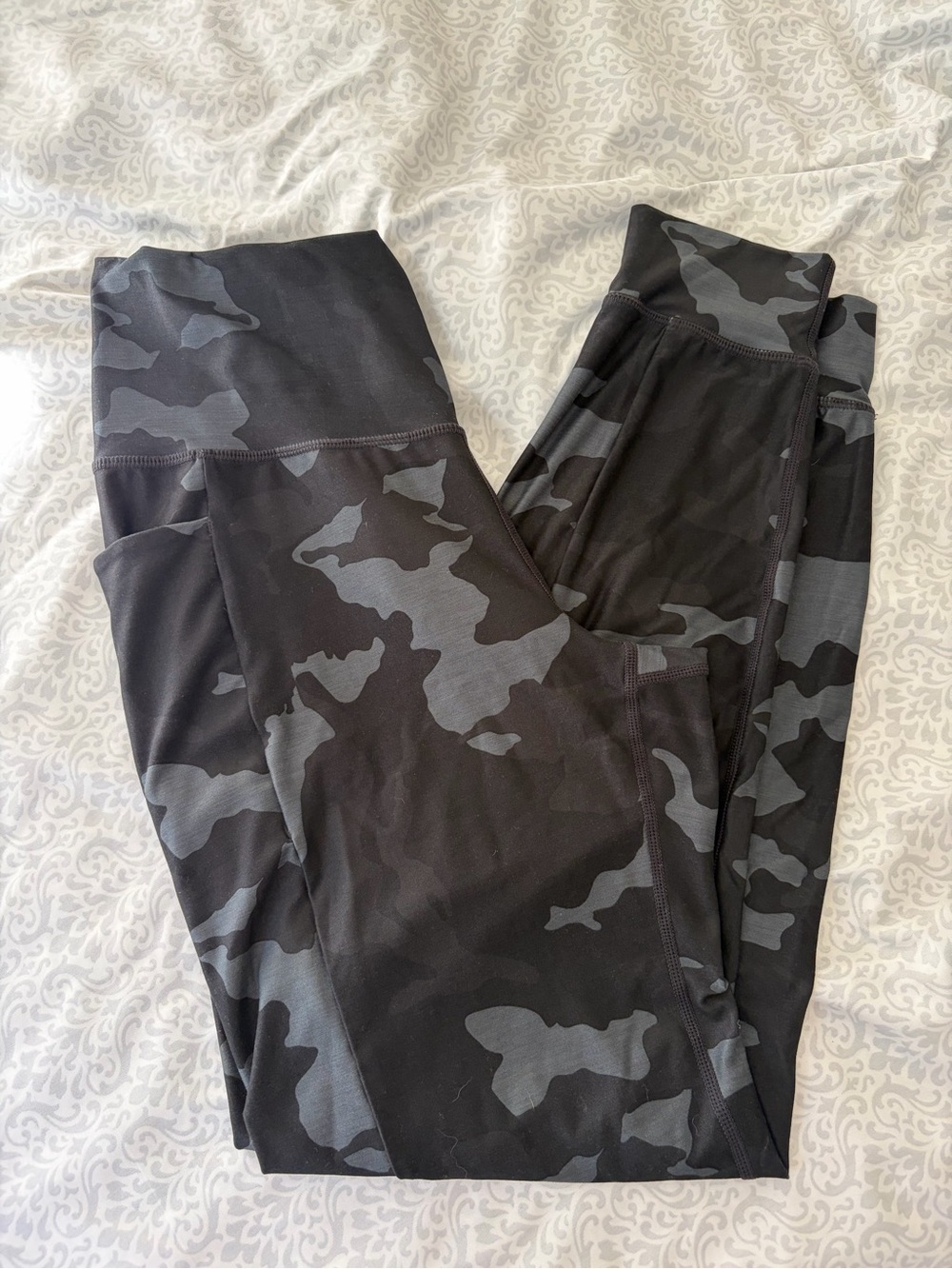 Women's Prana High-Waist Camo Leggings in Black/Grey
